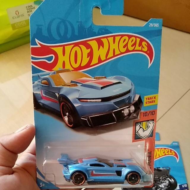 Hot Wheels 10/10 TRACK RIPPER
