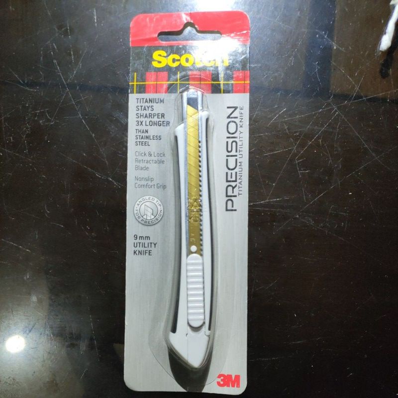 

cutter 3M titanium. 9 mm.