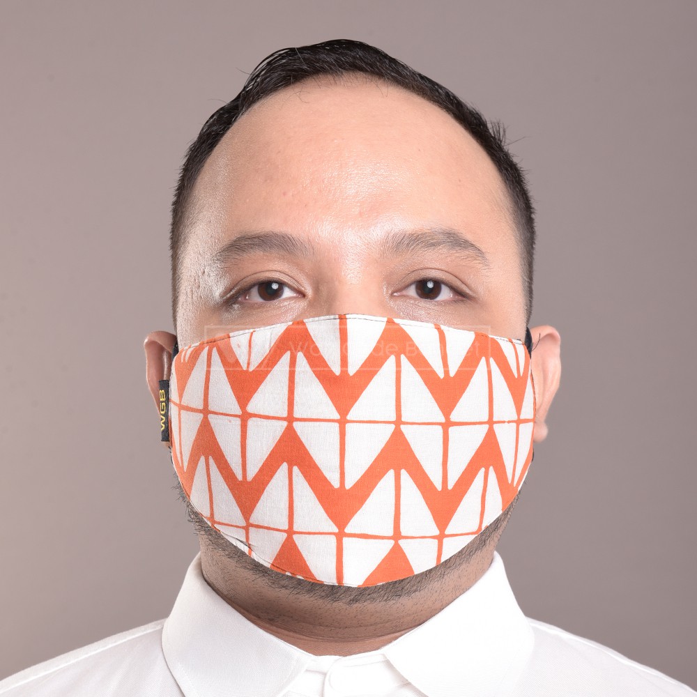 

WGB Masker Kain BATIK BIG ORANGE 2 Bahan 3 Lapis Tebal Earloop WGB