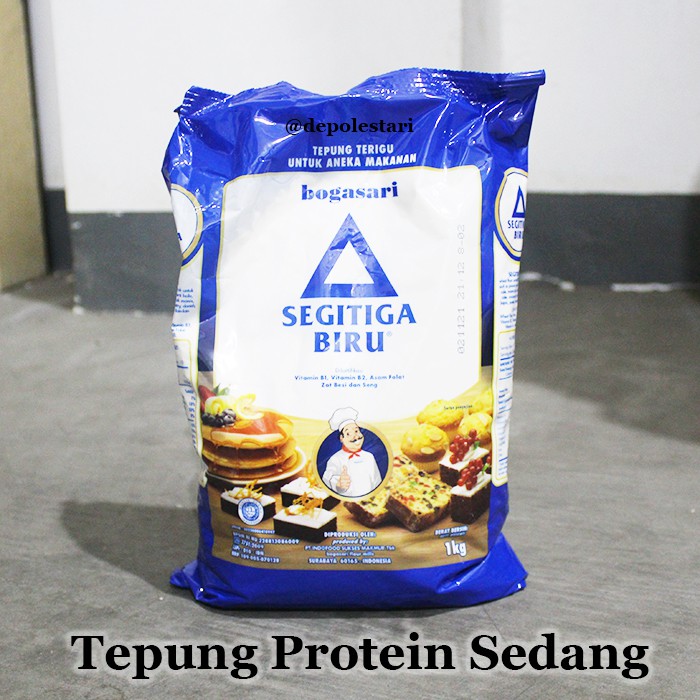 

Tepung Protein Sedang Bogasari Segitiga Biru 1kg kemasan