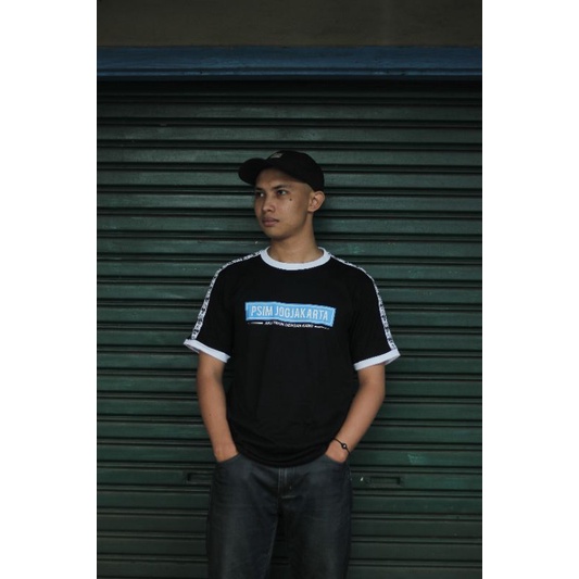Mataram Merch29 Kaos Taped Hitam PSIM Yogyakarta AYDK (T-Shirt Black PSIM AYDK)