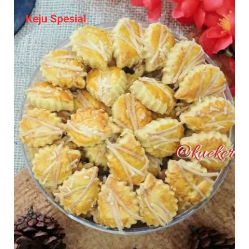 

KEJU SPESIAL PREMIUM/KUE KERING ISTANA