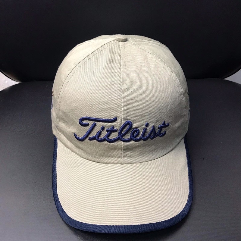 Topi titleist second