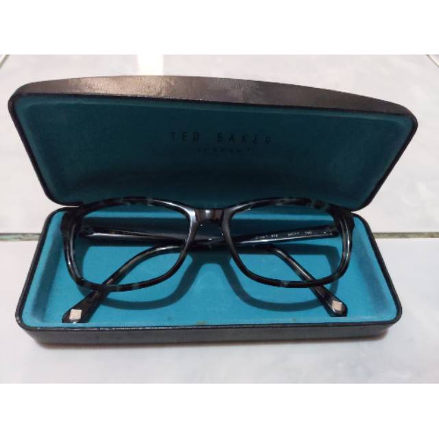 Frame kacamata ted baker preloved second bekas