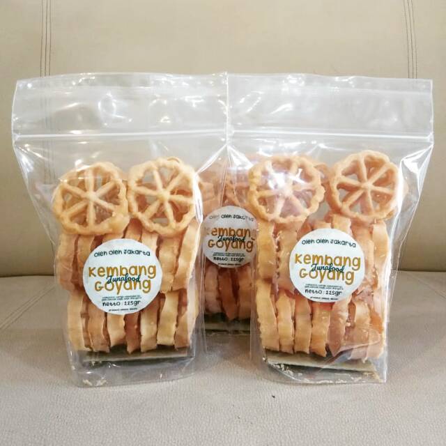 

wiw Kembang Goyang Khas Jakarta ukuran 225gr