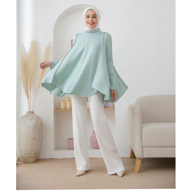 Katia Blouse by Fixpose (MINT)