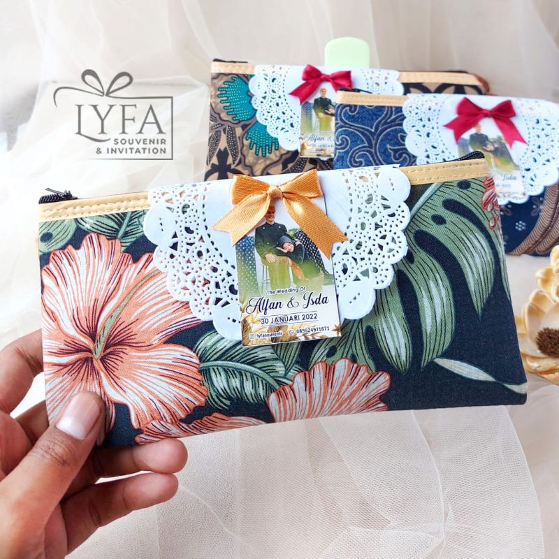 SOUVENIR DOMPET BATIK / POUCH BATIK