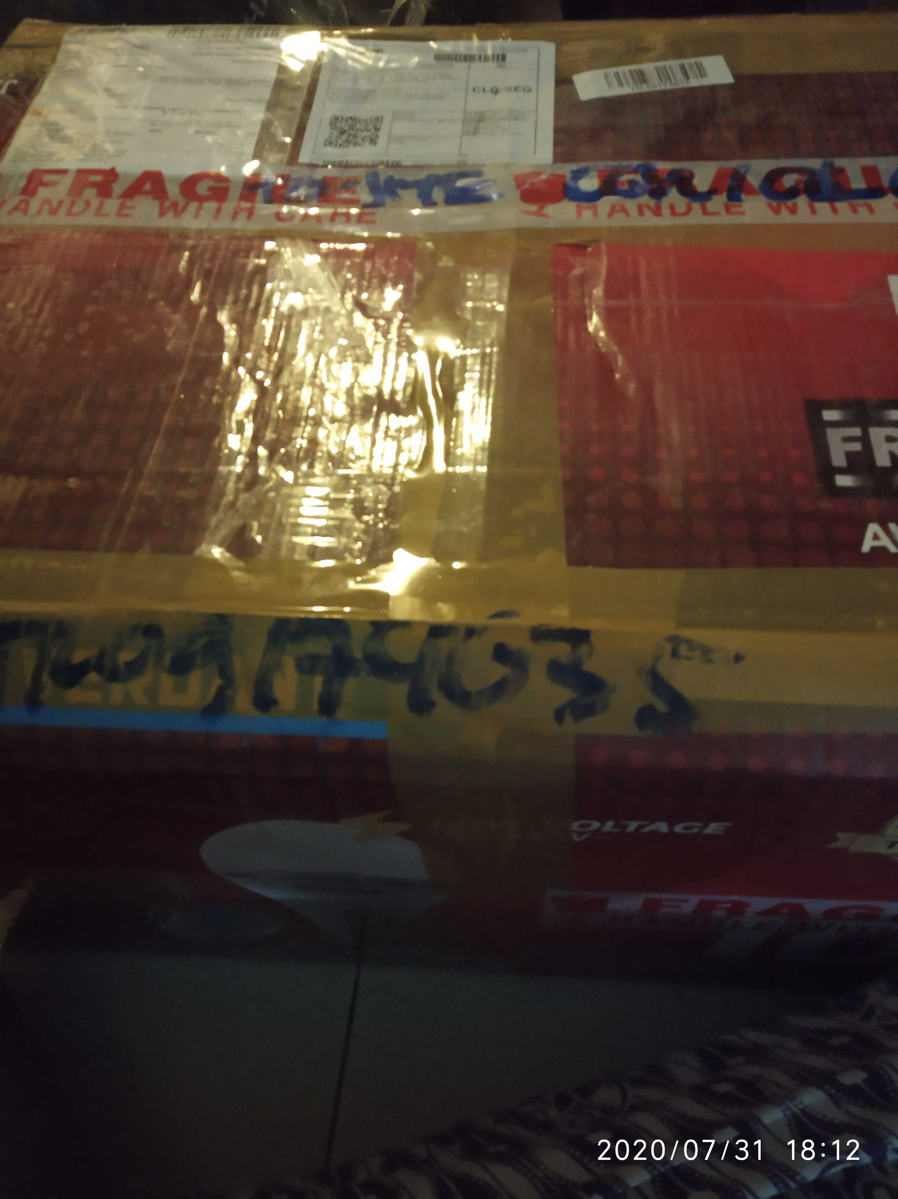Tempat Aqua - Tempat Gelas Air Mineral Kayu Jati Merak 12 Lobang