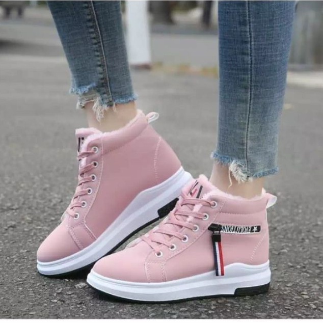 sepatu sneakers bots wanita evolusion