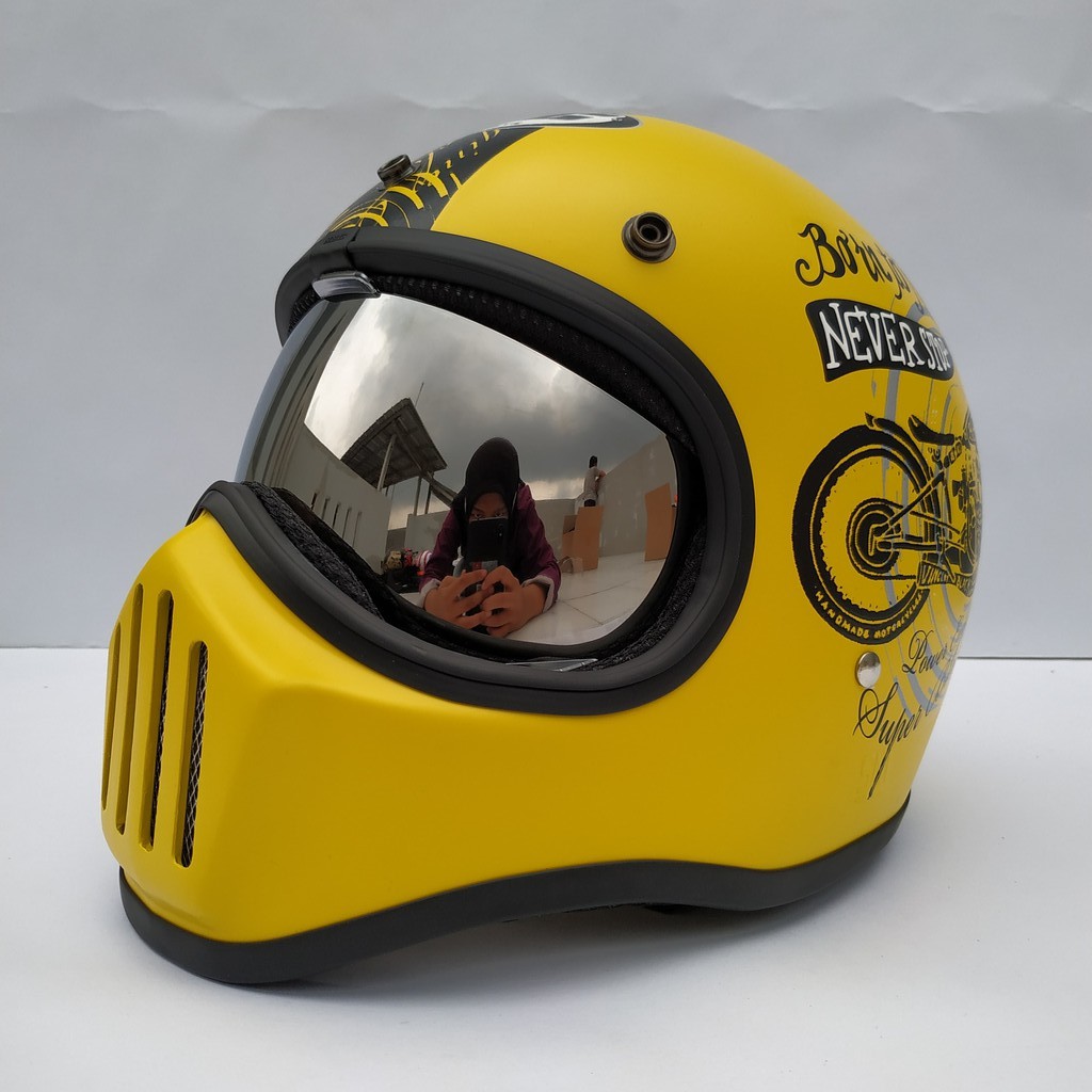 Helm Cakil HBC Born To Ride Yellow + Inner Visor ( Fullface / Retro / Klasik / Vespa )