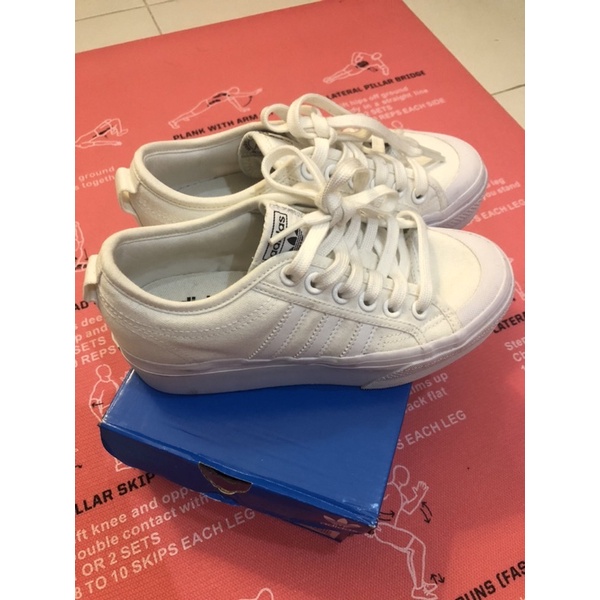 Sepatu Adidas Nizza Platform W - Size 36 (Jual murah aja krn salah size)