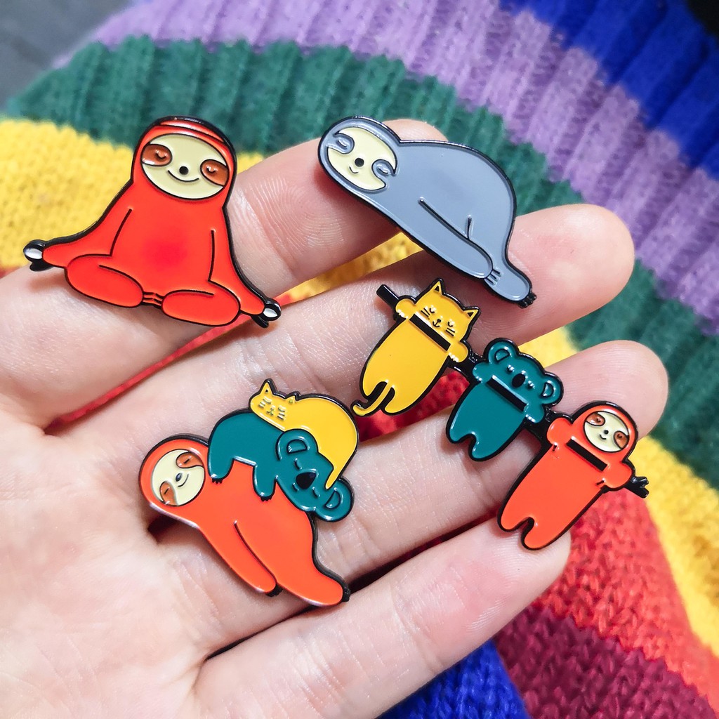 Bros Pin Enamel Desain Hewan Kungkang Kucing Koala Malas Meditasi Untuk Anak