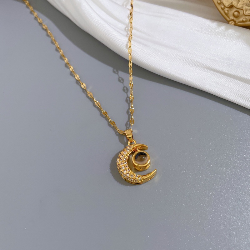 Kalung Wanita Gold Bulan Rantai titanium