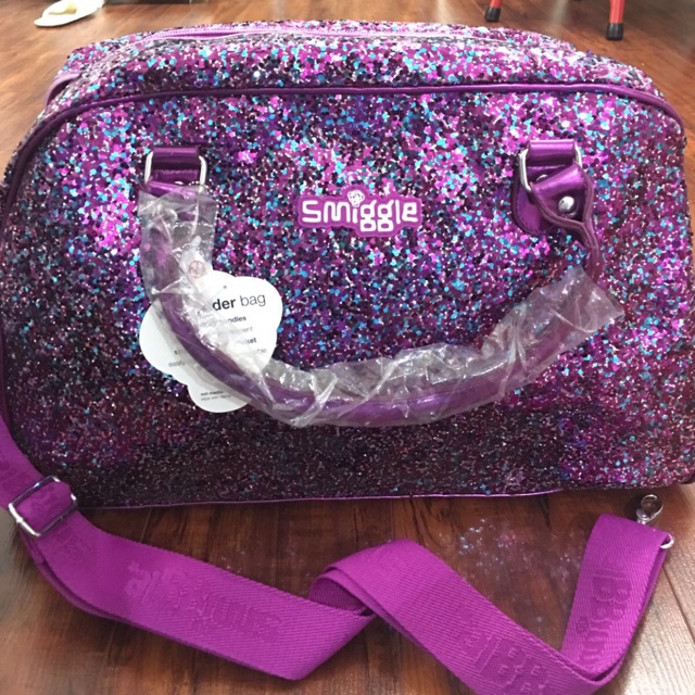 Smiggle Weekender Bag