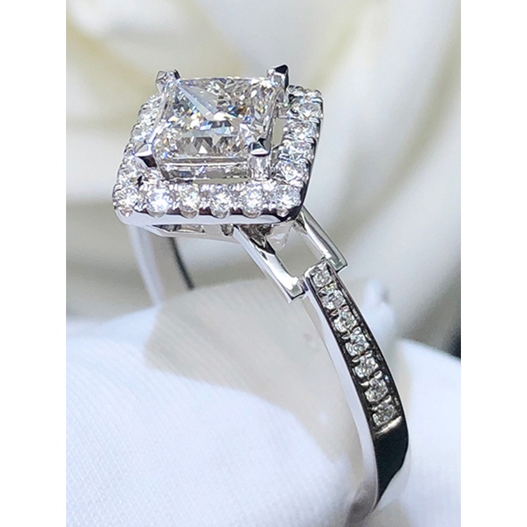 Cincin Bentuk Persegi Bahan Cubic Zirconia Warna Silver Untuk Wanita