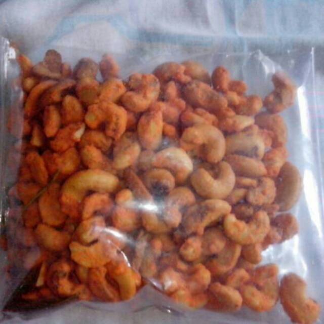 

Kacang mede rasa pedas thailand 500gr