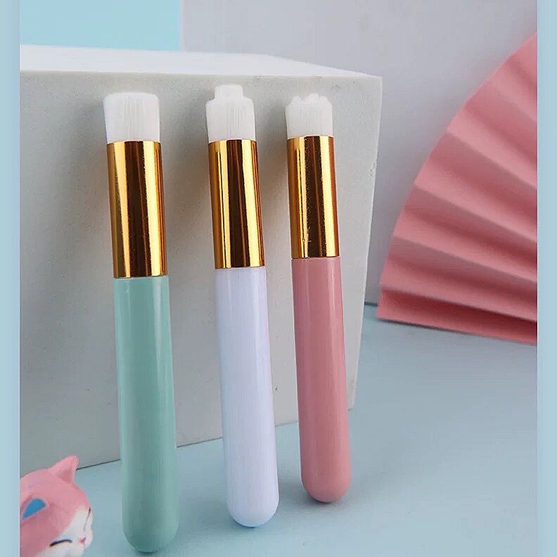 Brush Pembersih Pori-Pori Hidung / Komedo