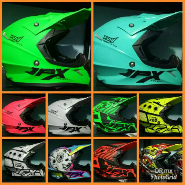 Helm jpx cross motif hijau
