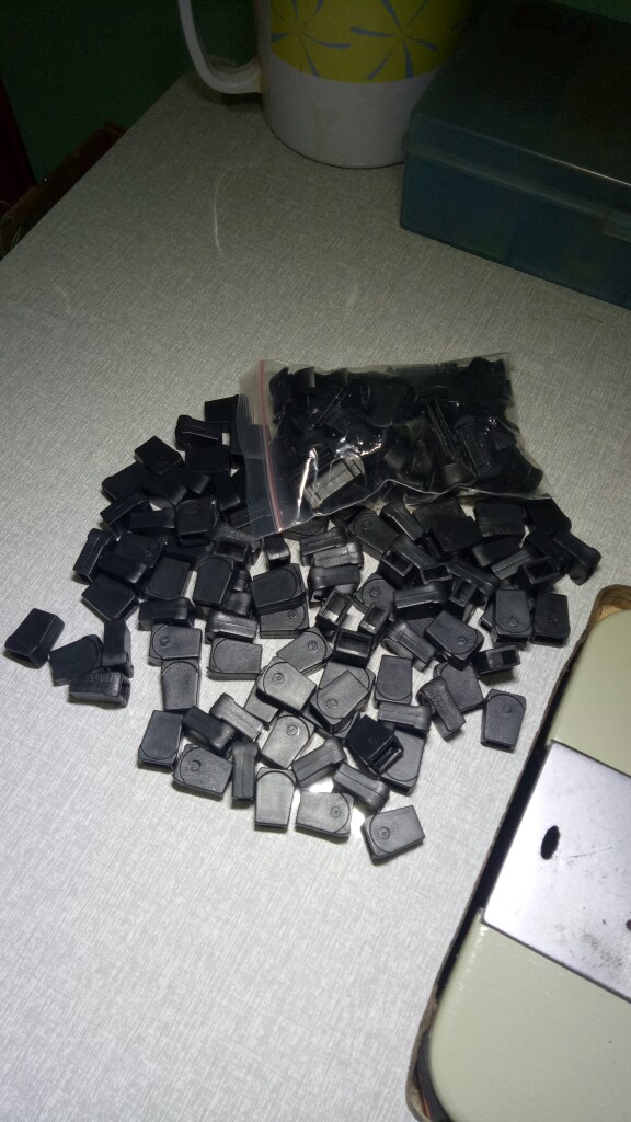 Stopper Ujung Tali Bandul Tas Tarikan Sleting Stu Assesories Tas Produksi