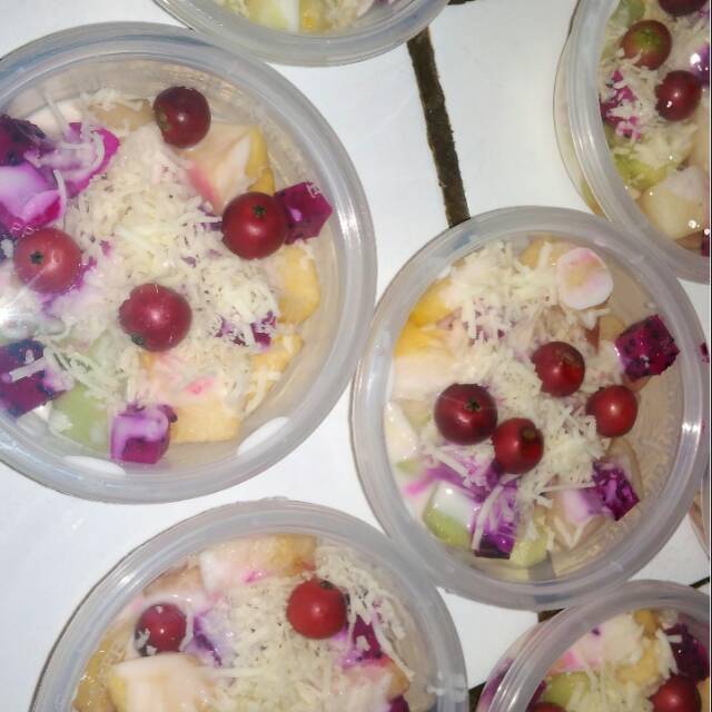 

FRUITSALADROYAL