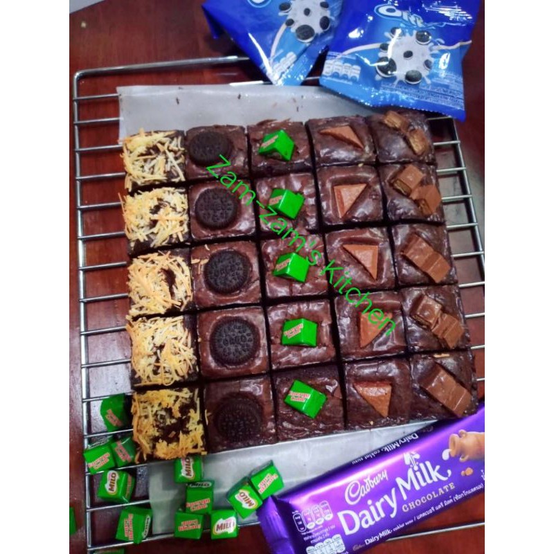 

Fudgie brownies potong premium 20x20 / fudgy brownies sekat / brownies panggang jogja