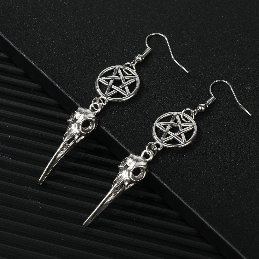 Lily Crow Anting Tengkorak Goth Aestheic Menjuntai Anting Punk Hadiah Seni Gelap