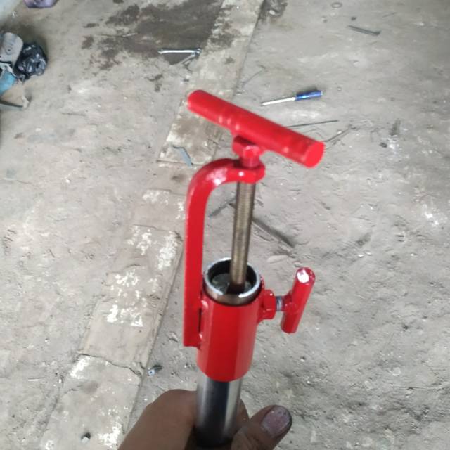 Treker buka kuncian shockbreaker depan bebek matic