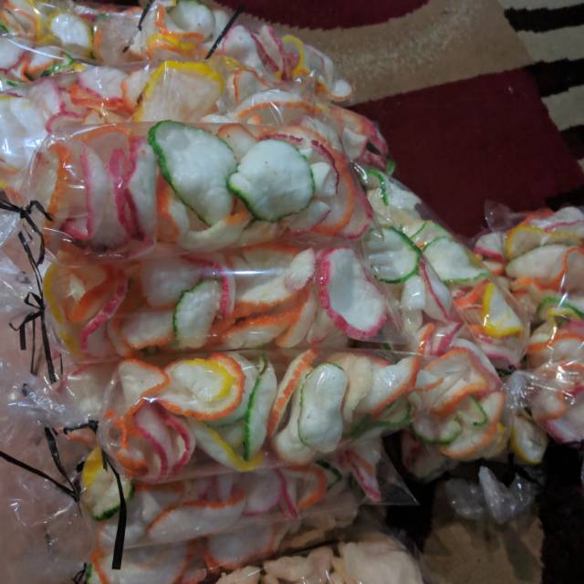 

Krupuk Pelangil Manis Gurih