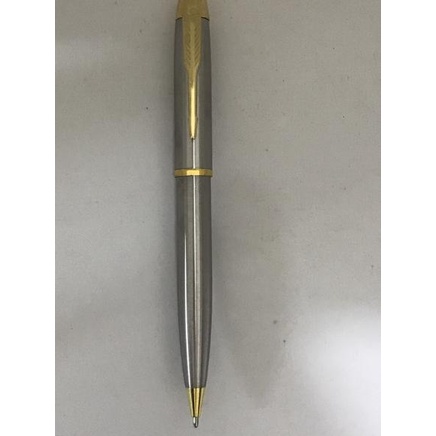 

Pulpen Promosi / Pulpen Esklusif / Pulpen Parker Sonnet TW Stainless Gt ( Klip Emas ) ❤➺ ➢