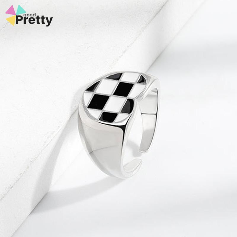 Cincin Kotak-kotak Geometris Cinta Hitam Dan Putih Cincin Fashion Wanita - PD