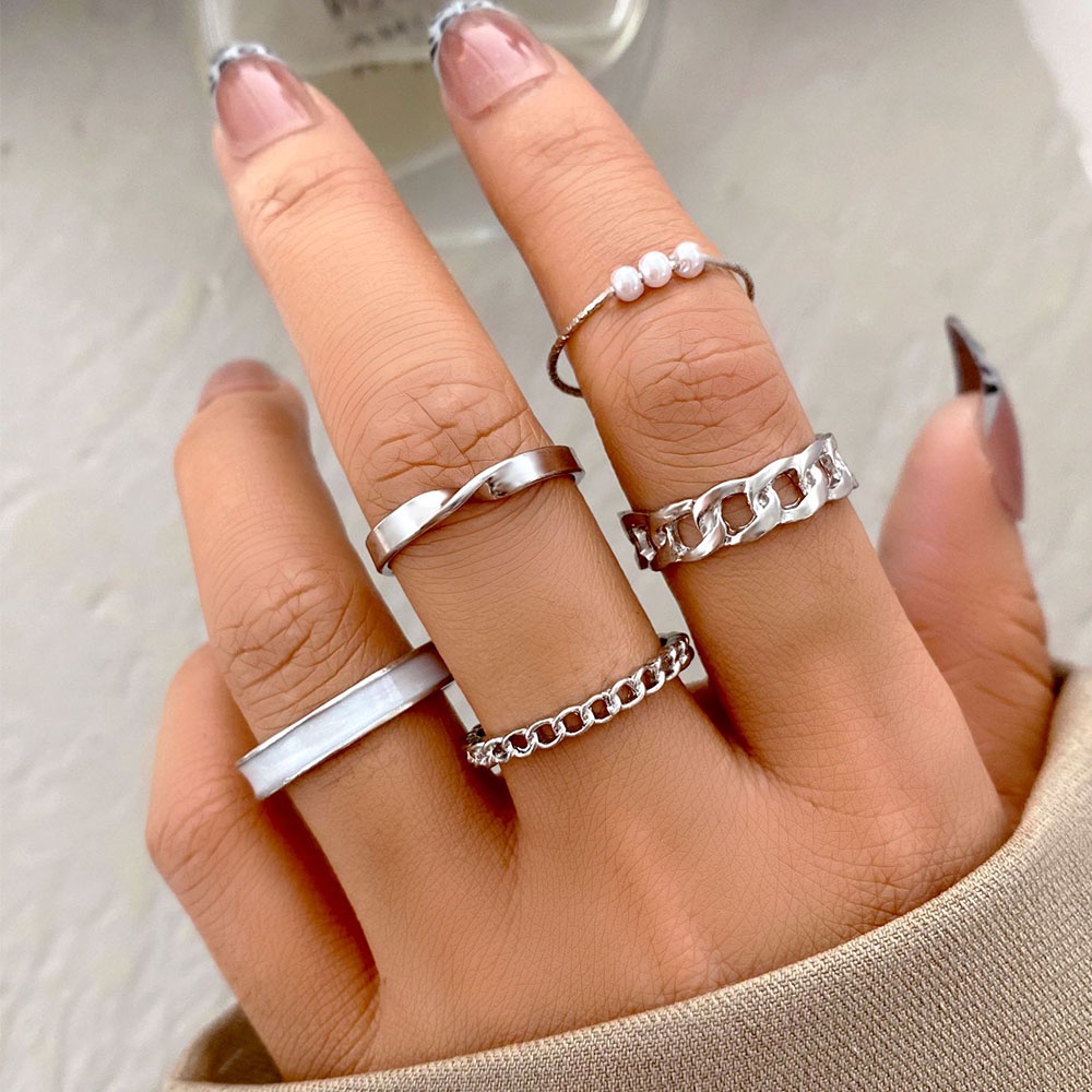 Set Cincin Rantai Geometris Hollow Warna Silver Gaya Punk Vintage Untuk Wanita