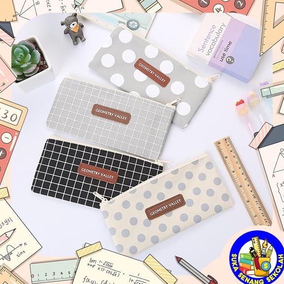 

Diskon Kotak Pensil / Pencil Case Geometry Valley SK0028 Diskon