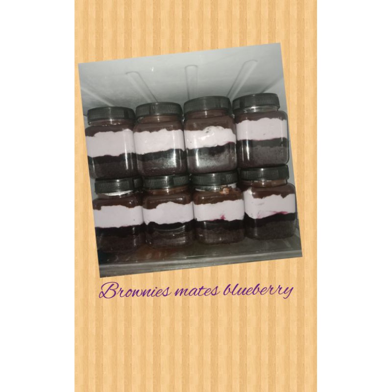 

brownies mates bluberry