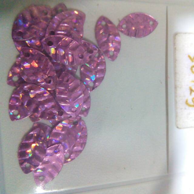PAYET SEQUIN 5X10 DAUN LEAF GRADE A
