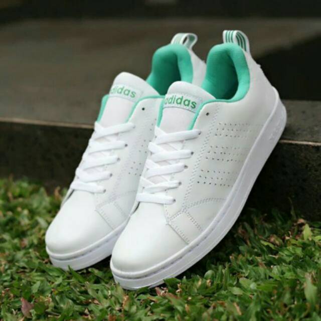 SEPATU WANITA NEO HIJAU