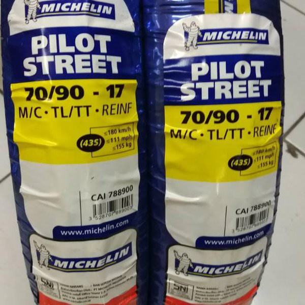Ban Luar Pilot Street 709017 TL Michelin