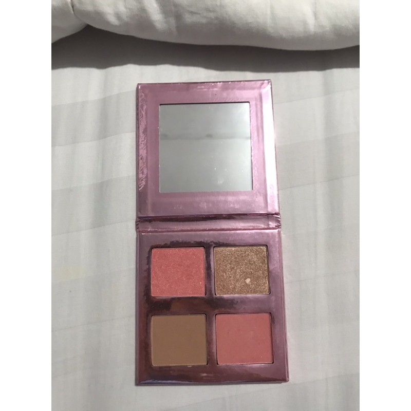PRELOVED ESQA X BCL HER EVERYDAY CHEEK PALETTE