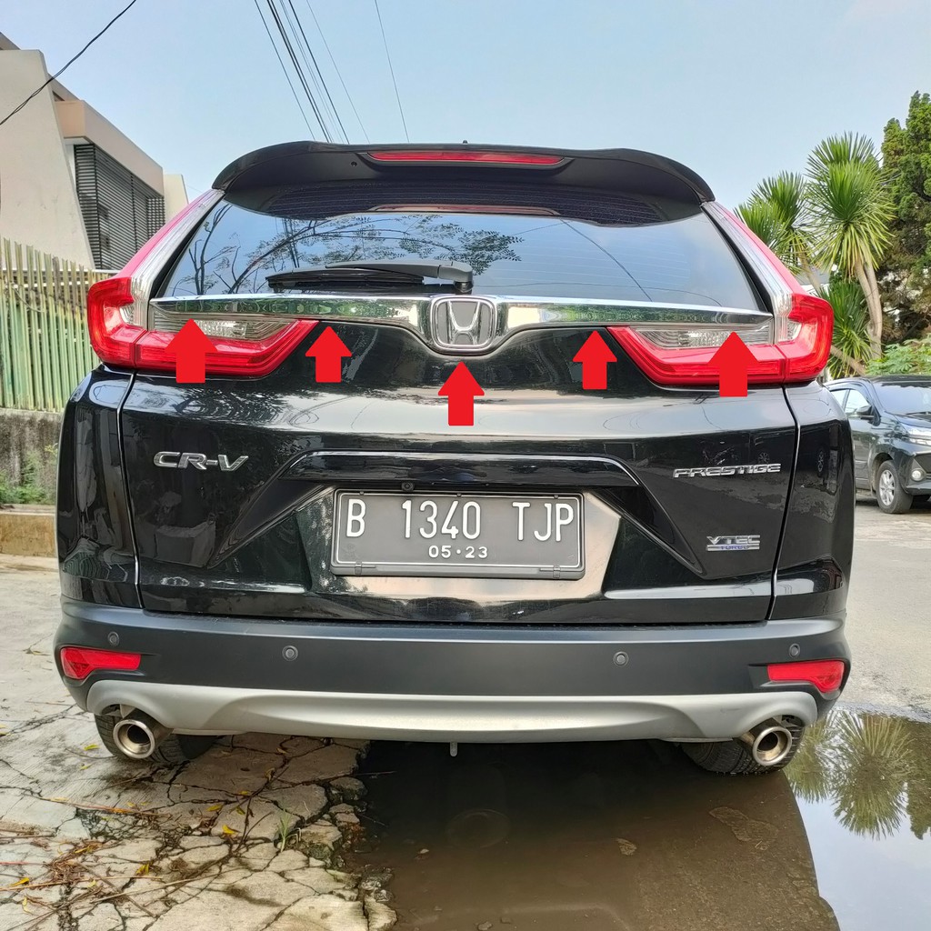 Garnish List Chrome Bagasi CRV TURBO 2018-2021 .