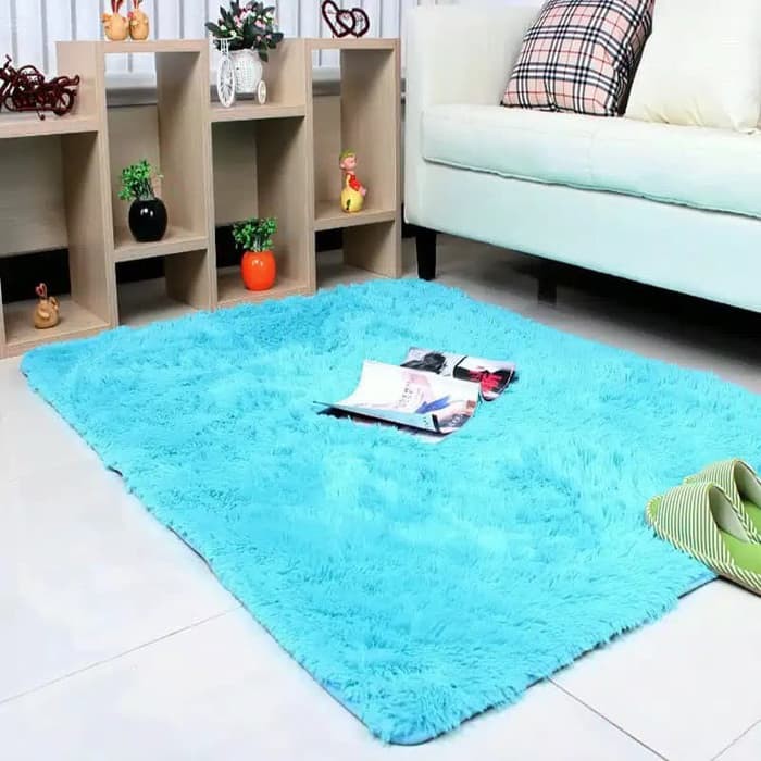 Karpet Bulu 2 Meter X 1-2 Meter