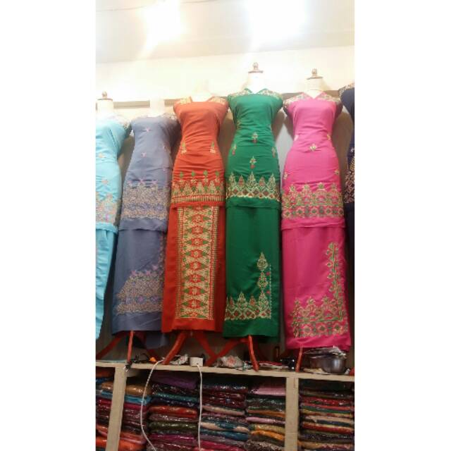 Kain bordir bukittinggi