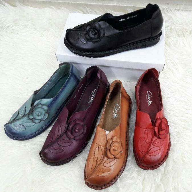 Diskon Sepatu Wanita Clarks / Sepatu Clark Flower Flat Terbaru