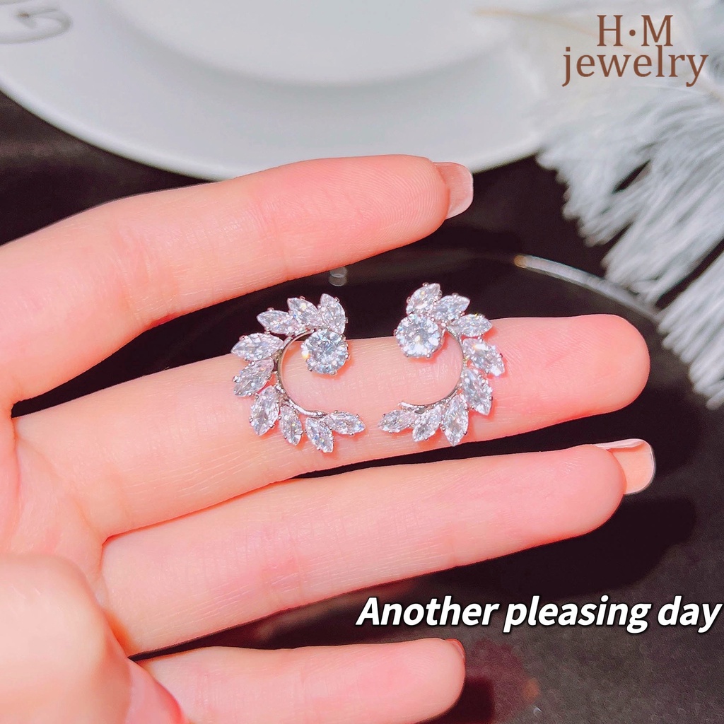 Anting Tusuk Sterling Silver Desain Ranting Daun Zaitun Hias Berlian Mikro Untuk Wanita