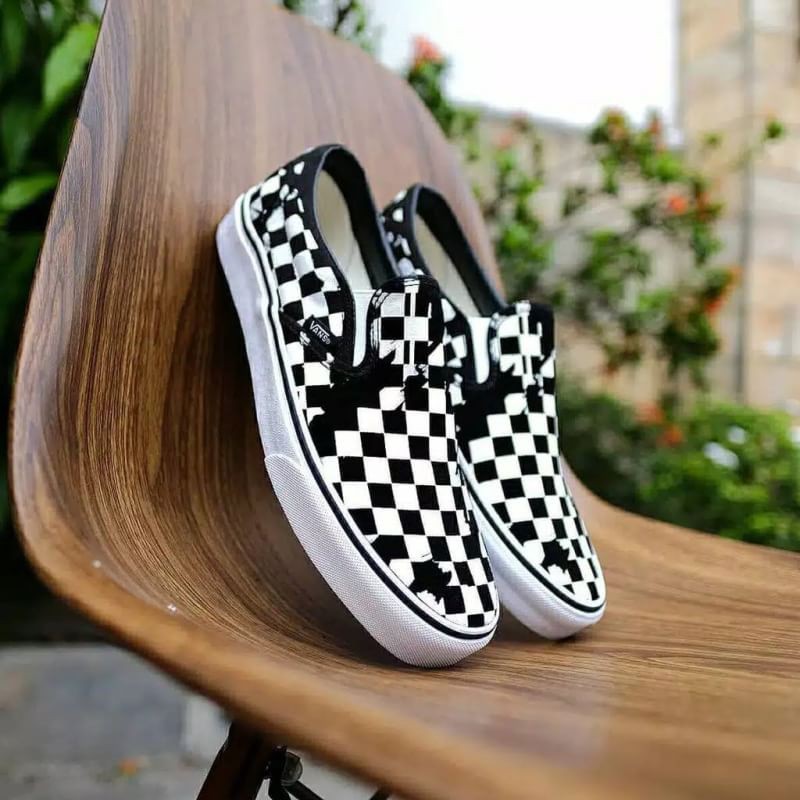 vans slip on overprint