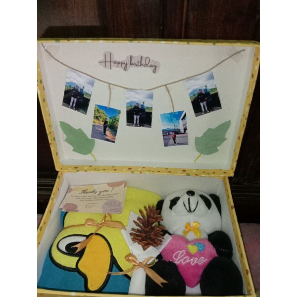 

Gift box/Hampers kado pacar