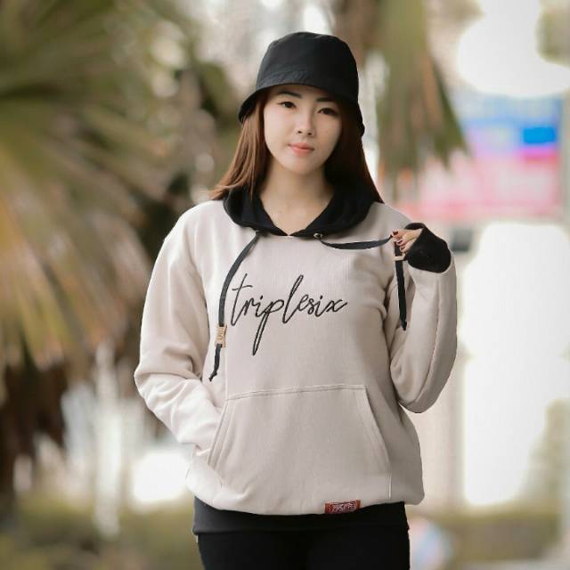 Hoodie triplesix