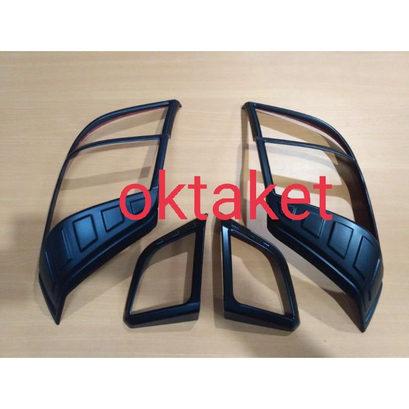 garnish lampu belakang new Agya Ayla 2017-2021 hitam dop