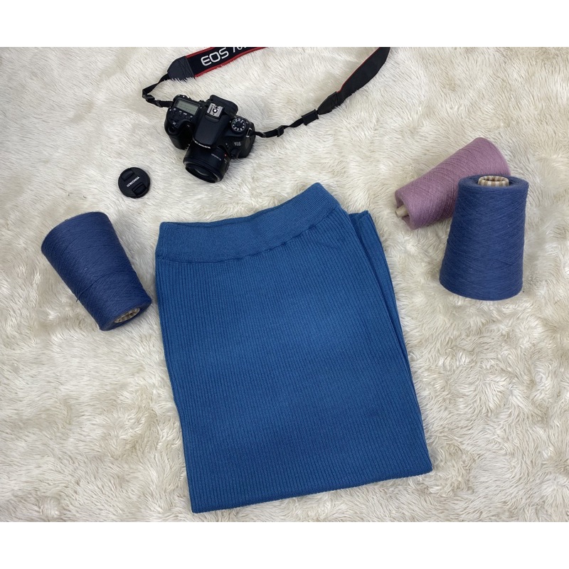 ROK SPAN RAJUT PREMIUM TEBAL KNIT KNITTED RAJUTAN SPAN ROK CARDIGAN ROK PANJANG WANITA /Rok span panjang/rok span rajut premium/rok span knitted/rok/rok wanita panjang/rok span hitam/rok plisket/rok plisket premium/rajut/cardigan/knit/knitted-BLUE JEANS