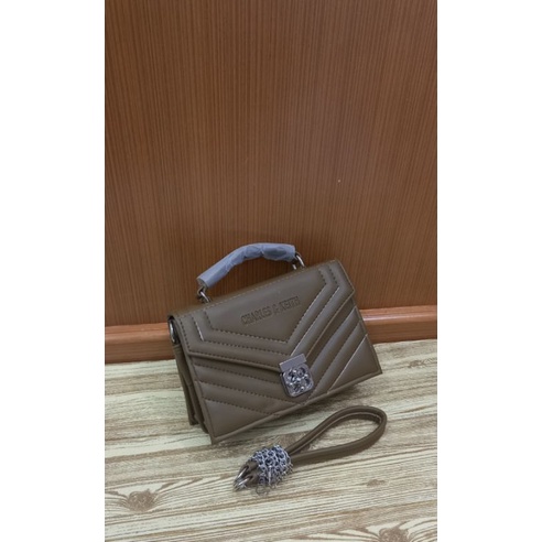 TAS SELEMPANG TUTUP RUANG 5
