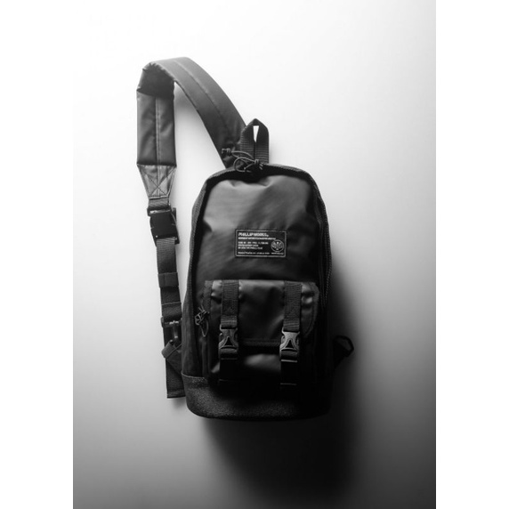TAS SELEMPANG PHILLIP WORKS RUSSELL SLINGBAG