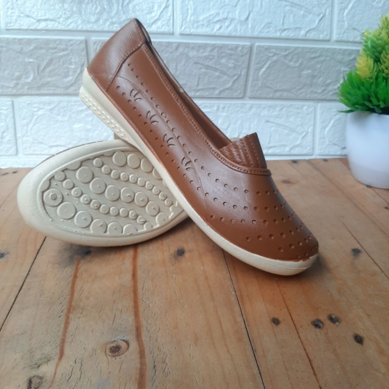 Sepatu karet Anti Air Wanita ATT SLK 474/Sepatu Karet Anti Air Slip On